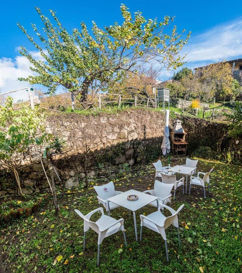 Apartamentos & Casa Rural Boada Con Jardin Interior Y Barbacoa Villamiel Ngoại thất bức ảnh